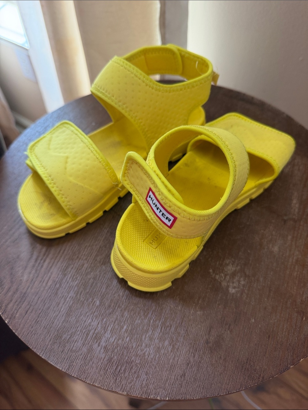 Hunter Kids' 13.5 Bright Yellow Velcro Strap Sandals